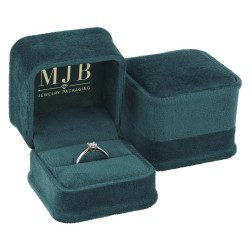 Views of the bottle green velvet jewellery box for Rings CHA1S-V, 58x58x49 mm, gold MJB logo inside the lid