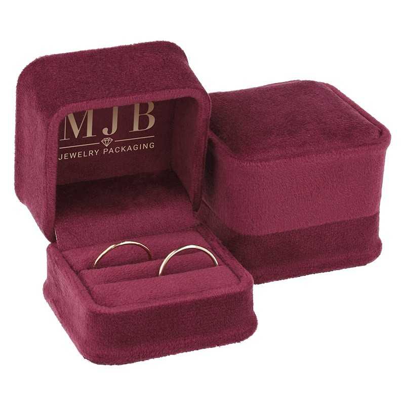 Views of the burgundy velvet jewellery box for Wedding Rings CHA1A-BU, 58x58x49 mm, gold MJB logo inside the lid