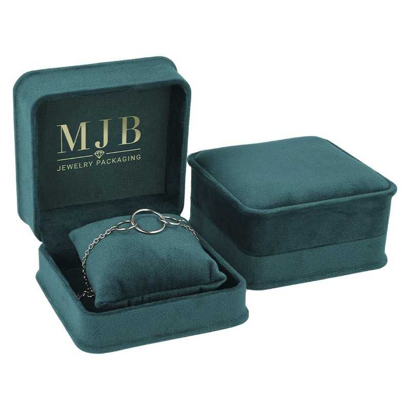 Views of the bottle green velvet jewellery box for Bracelets & Bangles CHA3CJ-V, 94x95x53 mm, gold MJB logo inside the lid