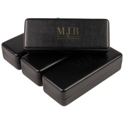 Estuche rígido grande para gafas negro 167×64×42 mm - GAF3R-N con el logotipo MJB estampado, vista 4