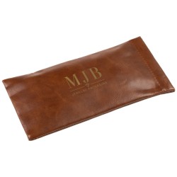 Estuche blando de pellizco para gafas marrón 178×85×5 mm - GAF5B-M con el logotipo MJB estampado, vista 3
