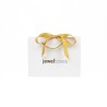 Bolsa de papel blanca para joyería con lazo dorado 200x150x70 mm, vista frontal · BPL200B