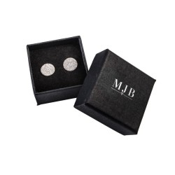 Oorbellendoosje 42×42×21 mm - WAS1-N, zwart, open met een sieraad, zilverkleurig MyJewelBoxes-logo