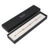 Caja para Pulsera 233×53×27 mm - WAS6-N, color negro, abierta con una joya, logotipo dorado MyJewelBoxes