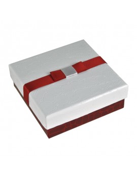 Caja de carton imitacion cocodrilo  con lazo para conjunto colgante ATL5