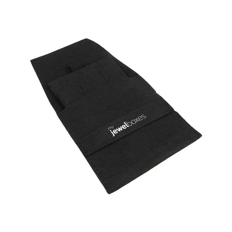 Pochon en microfibre à ruban noir ouvert avec le support pour boucles d'oreilles oméga et pendentifs - MF1-N-TMF2