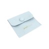 Bolsa de microfibra con botón azul claro cerrada con logotipo MyJewelBoxes - MF2-AC-TMF1 79×79 mm