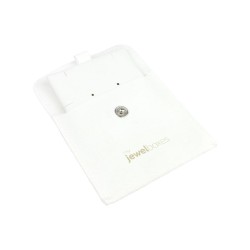 Bolsa de microfibra com botão branco aberta com o suporte para brincos e pendentes - MF2-B-TMF1