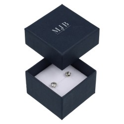 Caja para Anillo 51×51×33 mm - WAS2-A, color azul, abierta con una joya, logotipo plateado MyJewelBoxes
