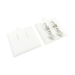 Supporto in microfibra per orecchini omega 62×62 mm bianco TMF2-B | MyJewelBoxes