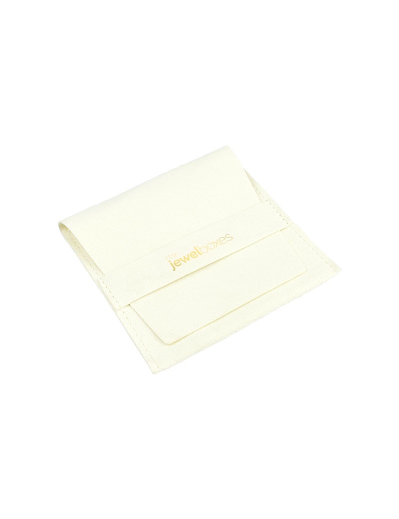 Bolsita para joyas de microfibra color marfil con logo y cierre seguro, ideal para colgantes o pulseras