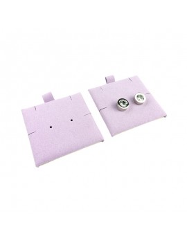 Tacos de microfibra en color lila con ranuras y agujeros para sujetar pendientes y colgante
