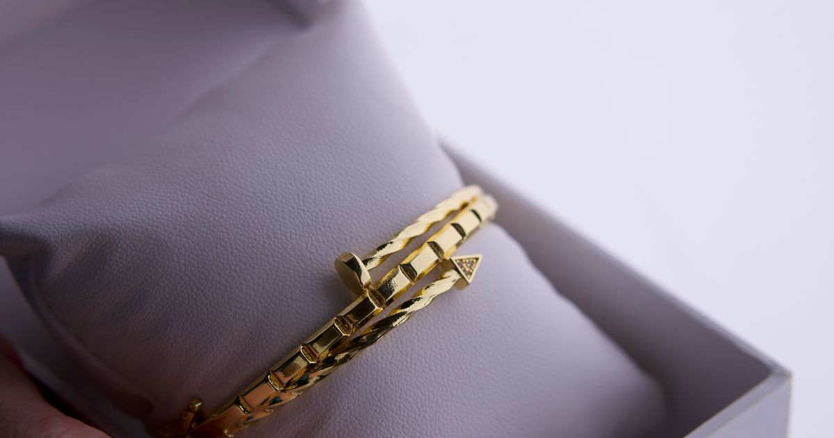 Custom Jewellery Packaging With Your Logo: The Complete Guide