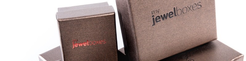 Pearl-finish cardboard boxes for jewellery, costume jewellery and watches