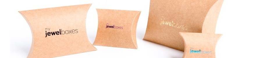 Self-assembling cardboard boxes for jewellery and costume jewellery